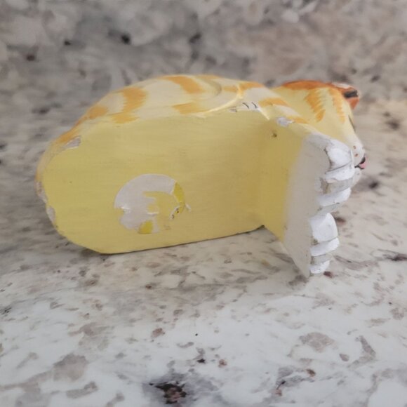 Handpainted Wooden Cat Figurine Yellow & White 2.5" Adorable Striped Design Home - Picture 7 of 8